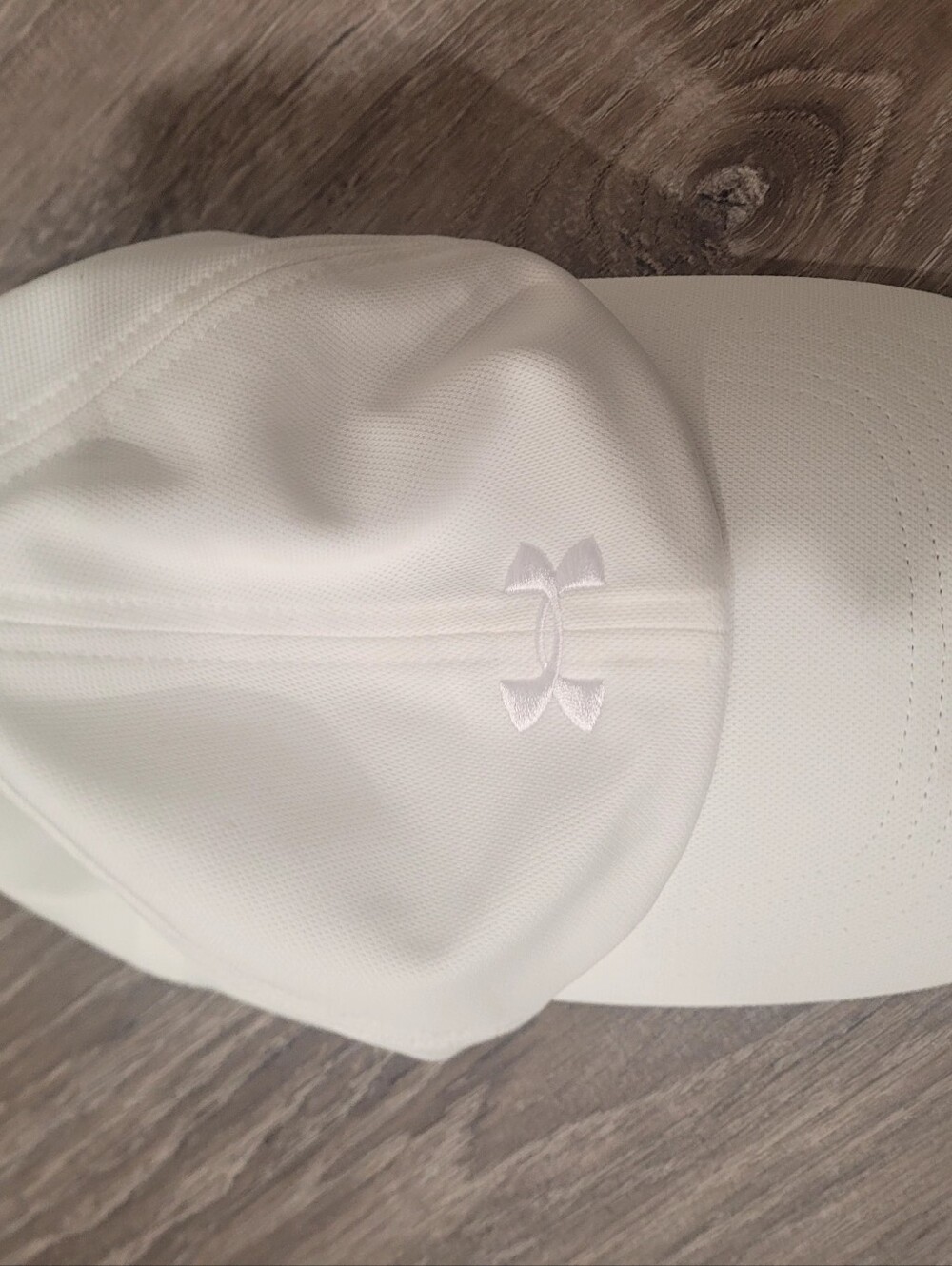Women's Under Armour White Mesh Performance Cap - Picture 2 of 4